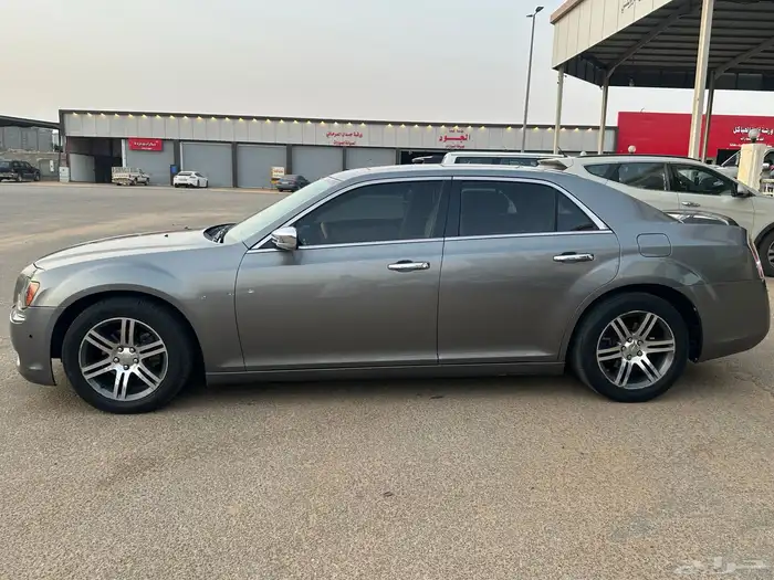 كرايزلر 2012 بنزين C300 5