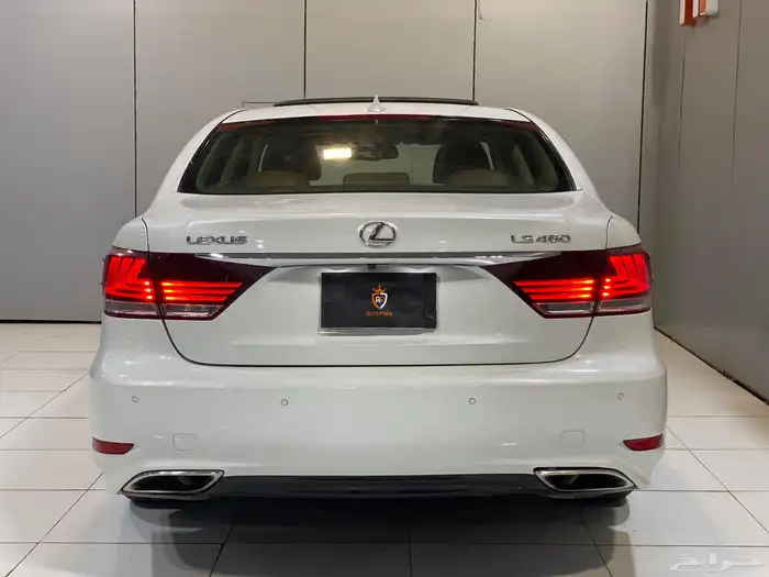 لكزس LS460 2015 بحالة نظيفة 6
