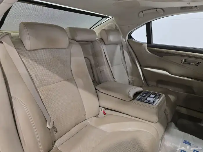 لكزس LS460 موديل 2013 بحالة ممتازة 7