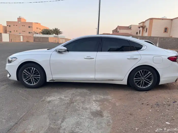 ازيرا جرانديور 8