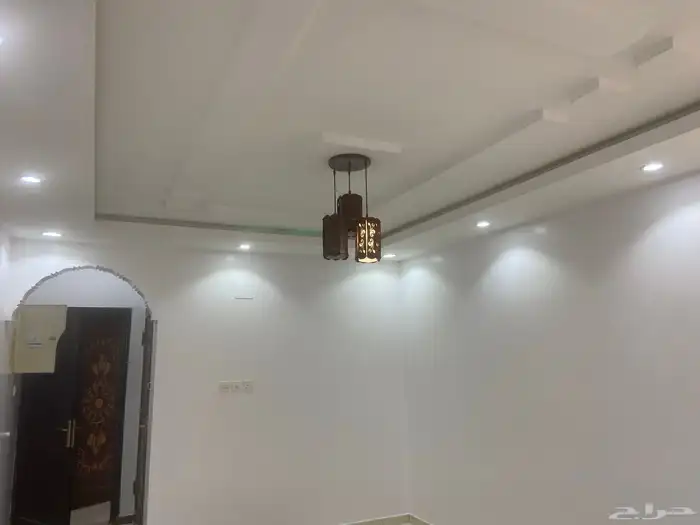 شقة عزاب مكيفة وملحق عوايل 2