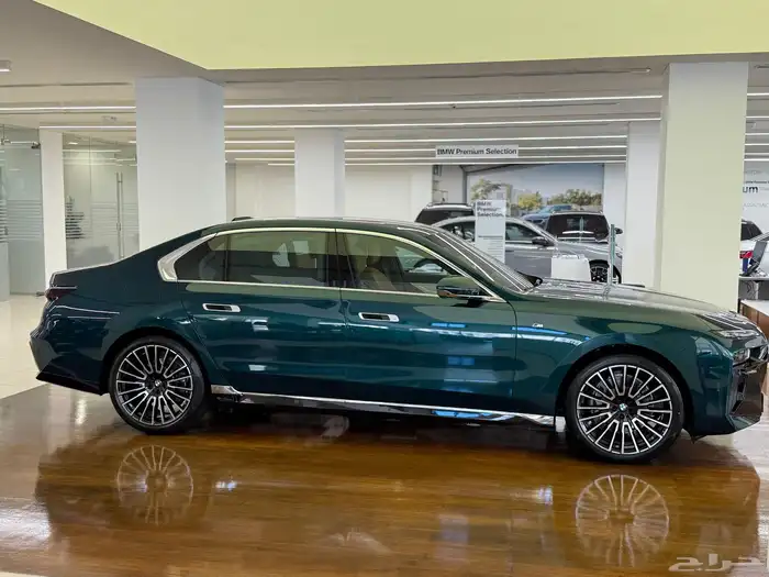 للبيع BMW 740 M KIT Individual موديل 2026 بأقل سعر عالاطلاق 5