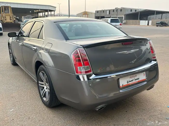كرايزلر 2012 بنزين C300 9