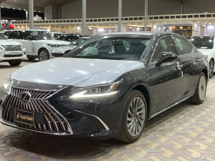 لكزس استاندر ES350 بريمي 2025 1