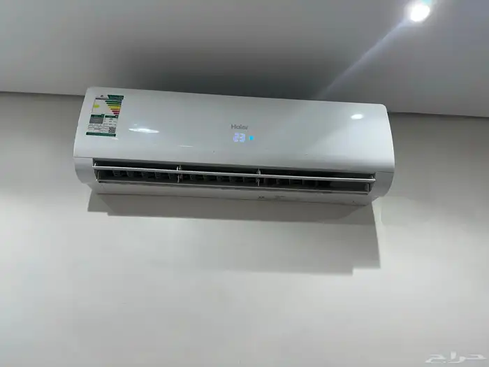 تكييف شبه جديد استخدام بسيط بحاله ممتازه 1