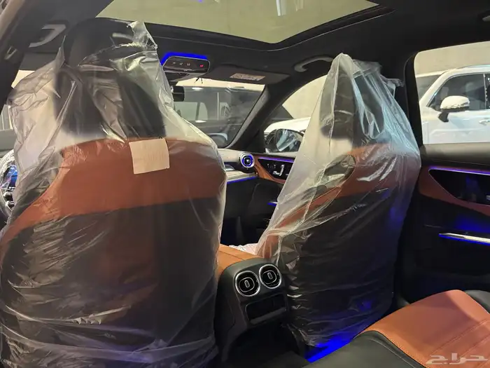 مرسيدس C200 AMG موديل 2025م (وارد كوريا) 13