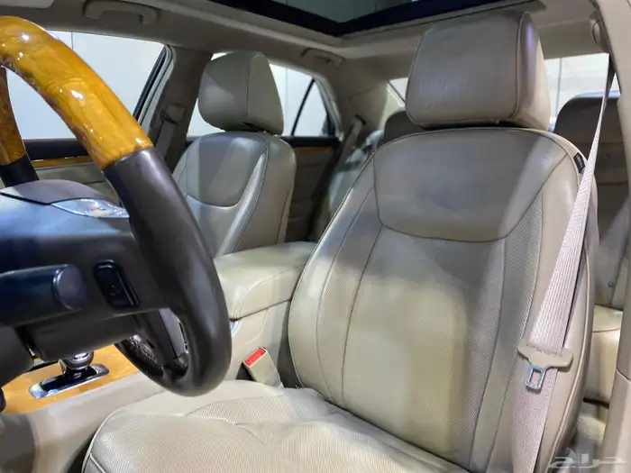 كرايزلر C300 V6 2014 ( فل كامل ) بحالة نظيفة 13