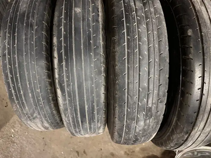 جنوط شنبر شاص مع كفرات دنلوب 225 95 16 10