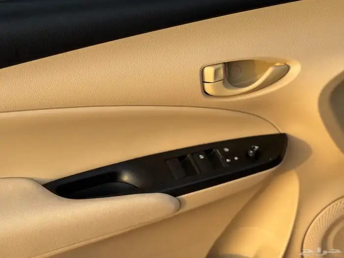 تويوتا يارس واي بلس 2022 3