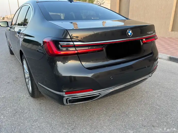 بي دبليو ( 730 LI ) الموديل 2021 ممشى قليل شبه جديده 2