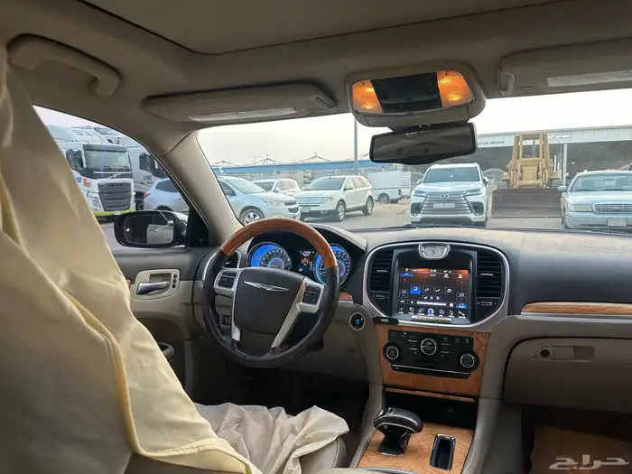 كرايزلر 2012 بنزين C300 16