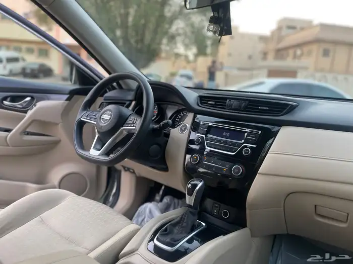 نيسان اكس تريل 2022 نظيف 15