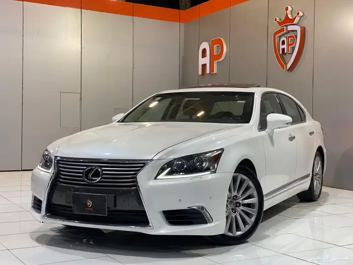 لكزس LS460 2015 بحالة نظيفة 5