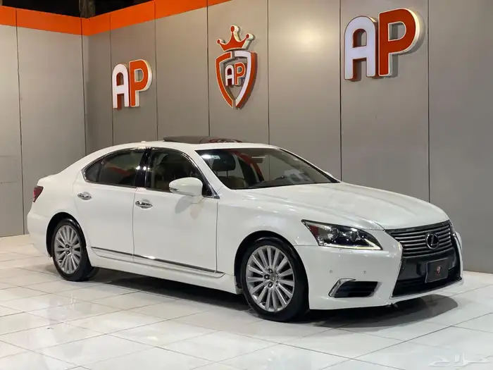 لكزس LS460 2015 بحالة نظيفة 2