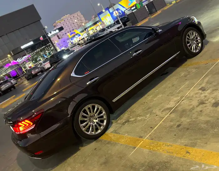 لكزس 460 LS لارج موديل 2013 وارد عبداللطيف 2