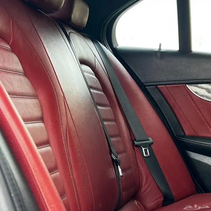 مرسيدس 2016 فئة C450 فل كامل الرياضيه موتر شرط الفحص 29