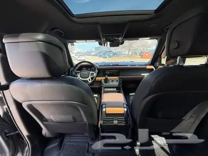 2024 Land Rover Defender 110 P400 X-Dynamic SE 13