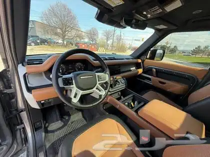 2024 Land Rover Defender 110 P400 X-Dynamic SE 11