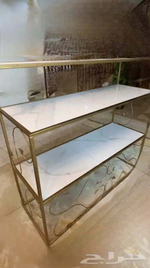 طاوله ثلاث طبقات من الرخام 0
