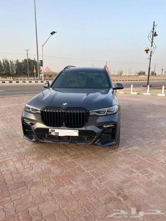 BMW 2019 X7 50i kitm individual 0