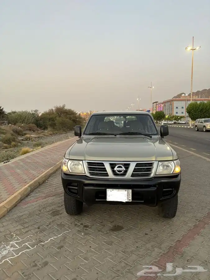 باترول 2002 مجدد ومفحوص السيارة بشكل عام نظيفه جدا 2