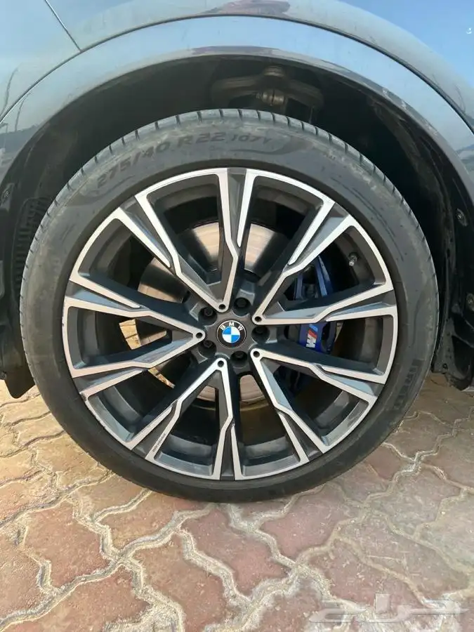 BMW 2019 X7 50i kitm individual 14