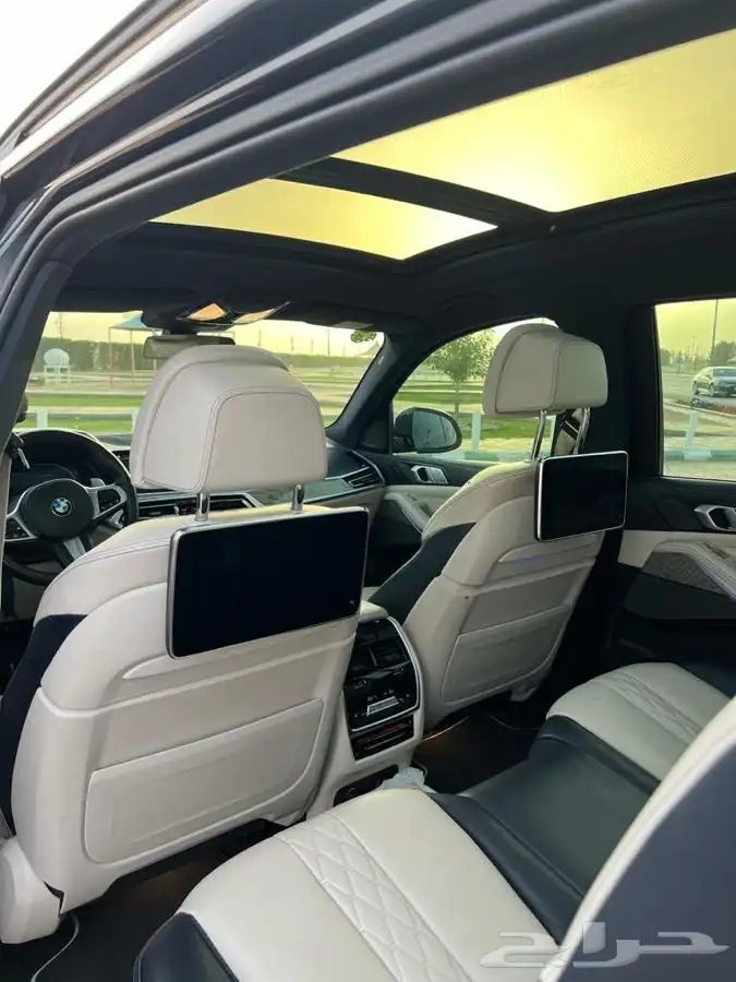 BMW 2019 X7 50i kitm individual 18
