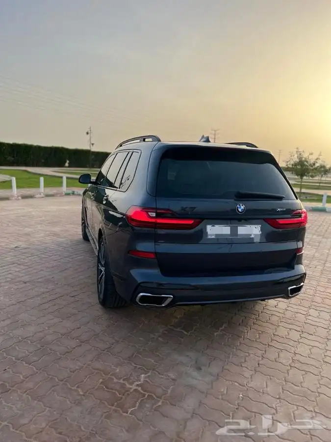 BMW 2019 X7 50i kitm individual 5