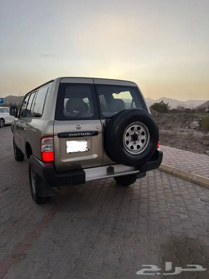باترول 2002 مجدد ومفحوص السيارة بشكل عام نظيفه جدا 3