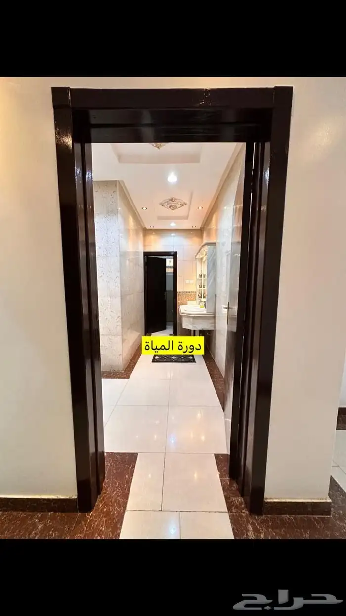 فيلا مع 3 شقق للبيع 14