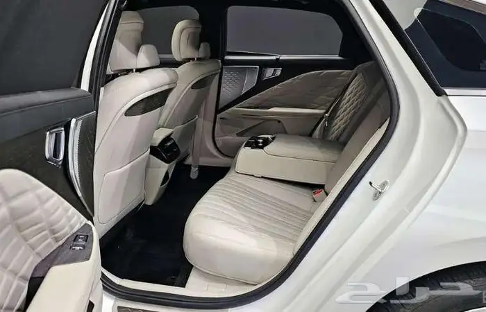 كيا k8 2023 11