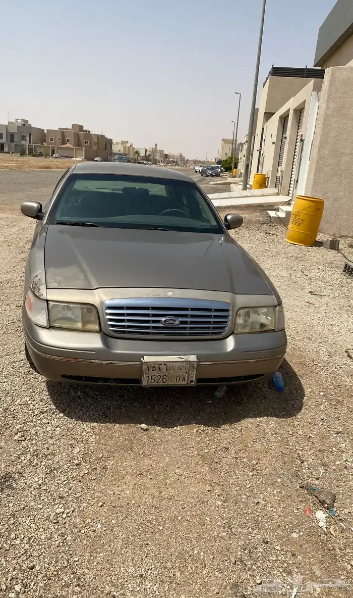 فورد كروان فكتوريا 3