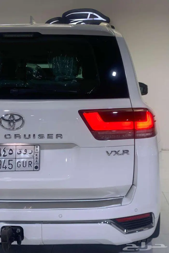 تويوتا لا ندكروزر2022VXR 4