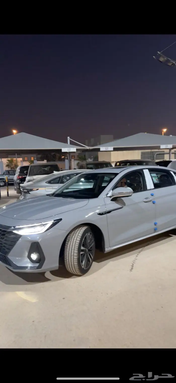 شري اريزو 8محرك2.0فلاق شيب 2025 فل كامل مستعمل اخو الجديد 9