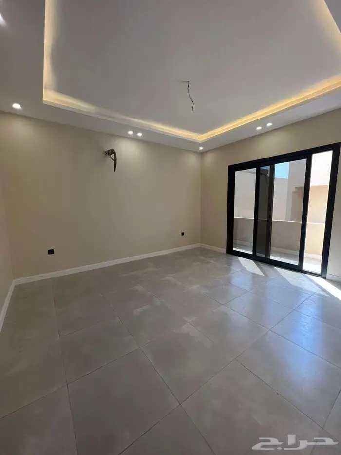 روف للايجار قرية داركو الريان 15