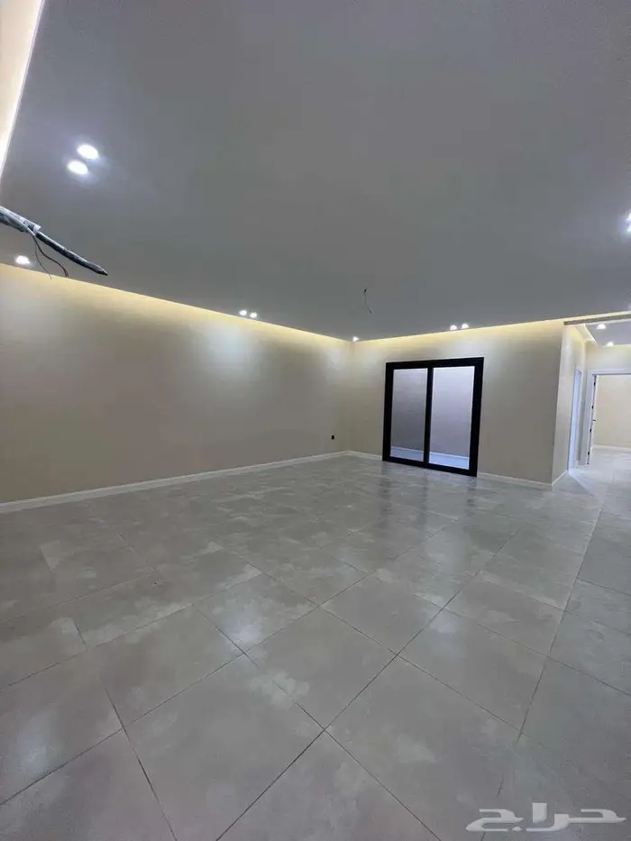 روف للايجار قرية داركو الريان 8