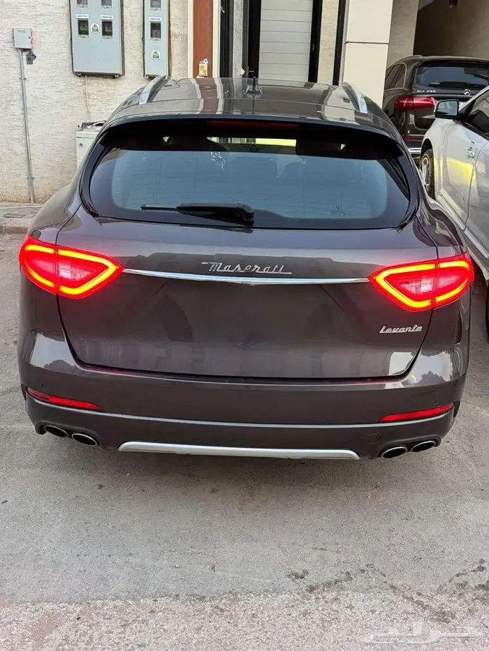 Maserati Levante 2017 excellent condition 11