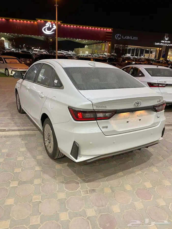 تويوتا يارس 2026 اصفار شاشه محرك 1.3 بنزين سعودي 5