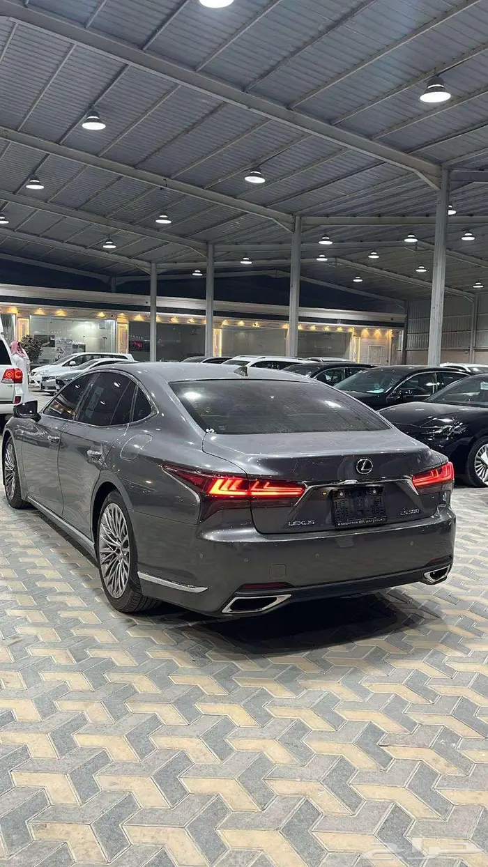 لكزس LS500 فل كامل خليجى موديل 2024 2