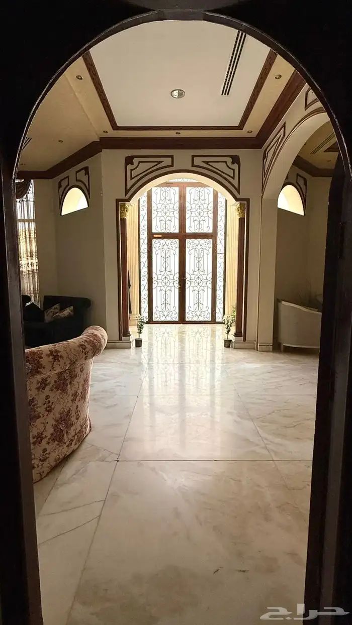 فيلا حي الحمراء مساحة 1225م 4