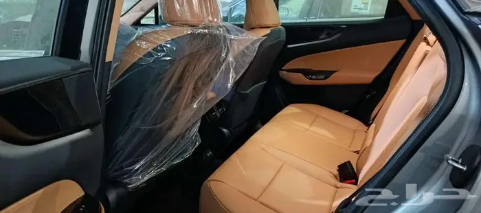لكزس ان اكس 350 الموديل 2025 2