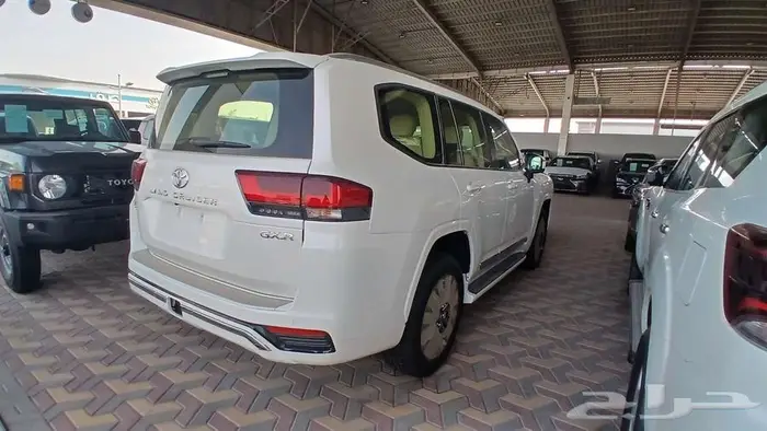 لاندكروزر GXR L3بنزين 2025 GXR L4 4