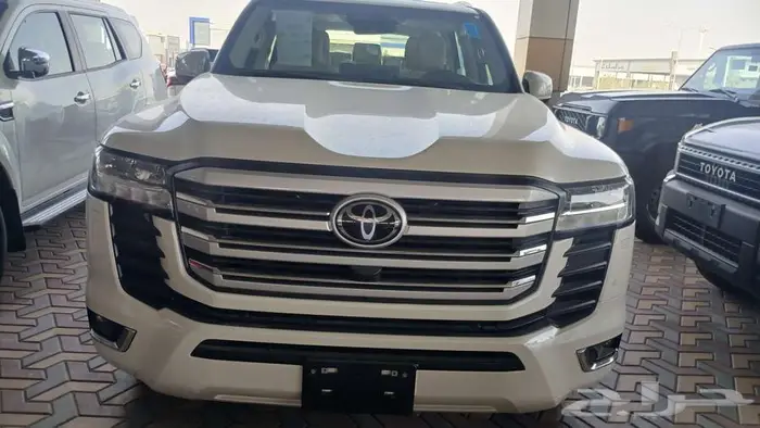 لاندكروزر GXR L3بنزين 2025 GXR L4 7