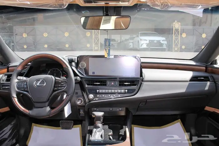 لكزس - ES 350 - CC - نص فل - بريمي - 2025 18