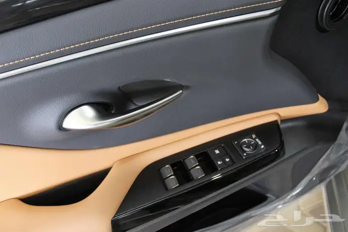 لكزس - ES 350 - CA - استندر - بريمي - 2025 16