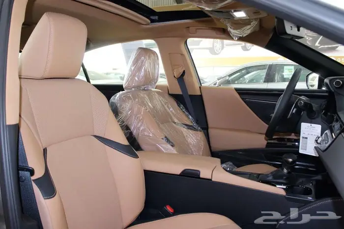 لكزس - ES 350 - CA - استندر - بريمي - 2025 21