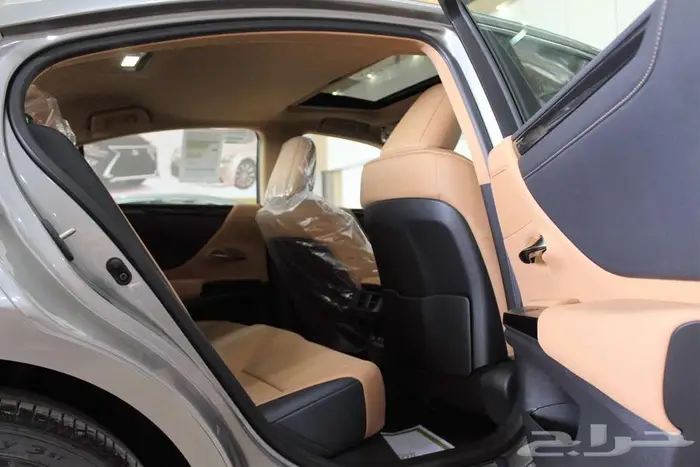 لكزس - ES 350 - CA - استندر - بريمي - 2025 25