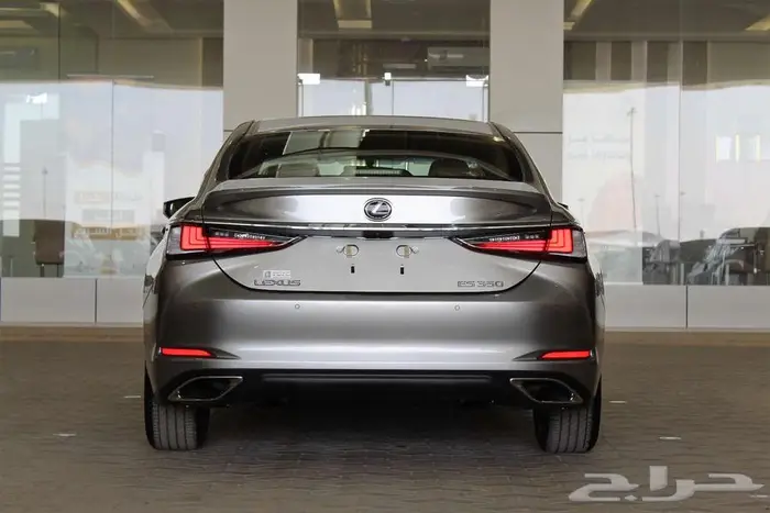 لكزس - ES 350 - CA - استندر - بريمي - 2025 3