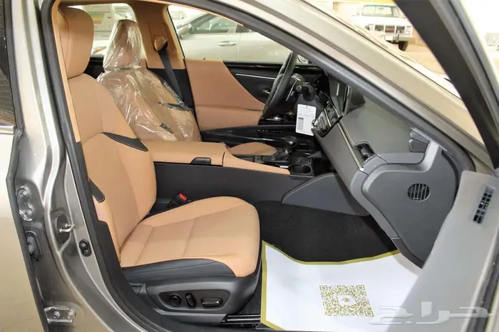 لكزس - ES 350 - CA - استندر - بريمي - 2025 11