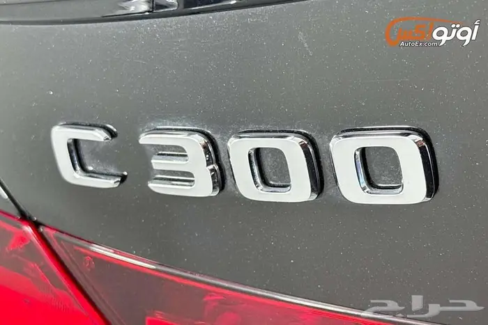 2022 مرسيدس C300 4